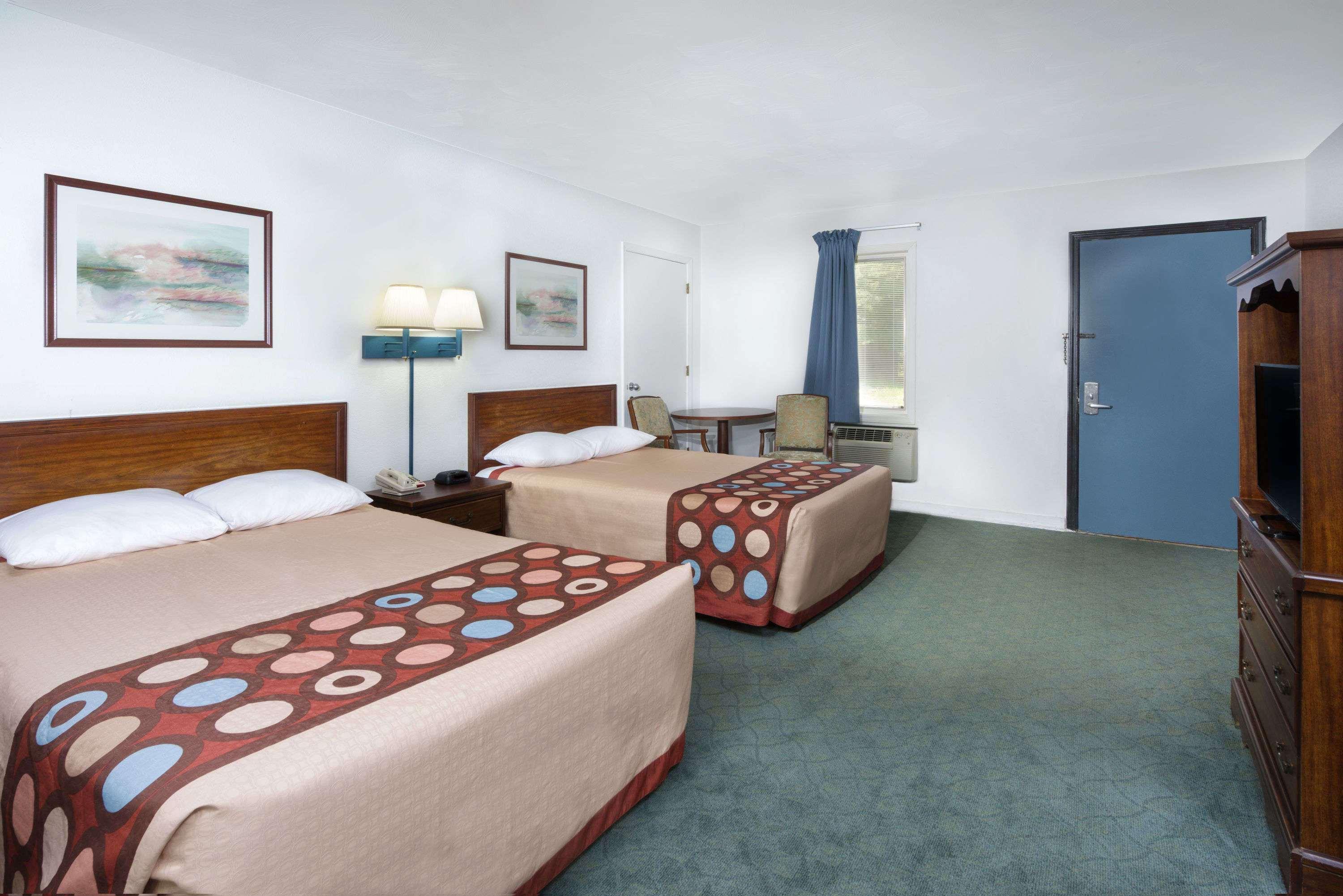 Super 8 By Wyndham Taylorville Il Buitenkant foto